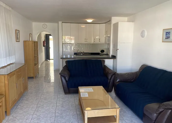 1 Bed 13a2, Victoria Court 1, Cristianos, Tenerife Apartment *